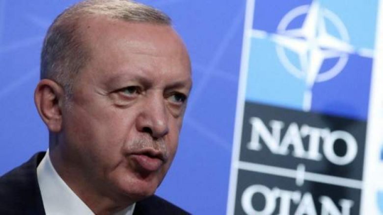 Suedia dërgon diplomatë në Turqi për të tejkaluar kundërshtimet rreth anëtarësimit në NATO