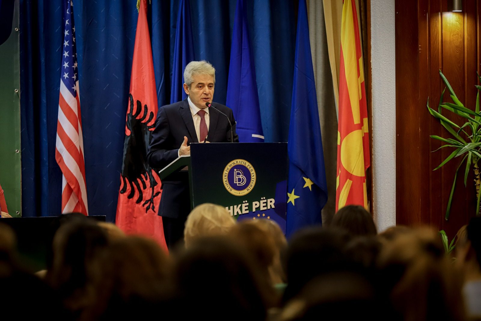 Ali Ahmeti: Bashkë në NATO, bashkë edhe në BE