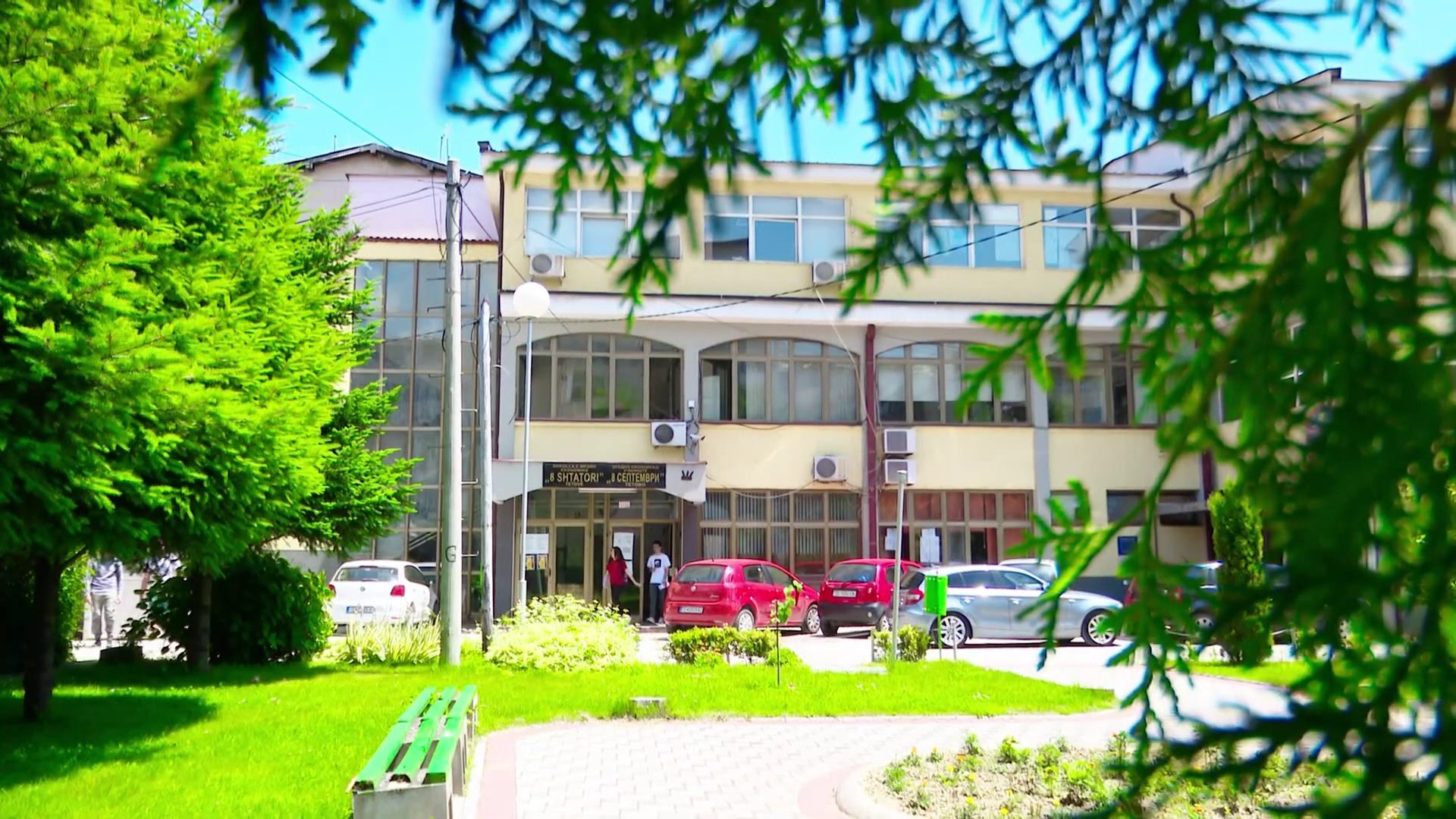 Vendosen kontrolle të rrepta në lokalet që shesin ushqim në afërsi të shkollave