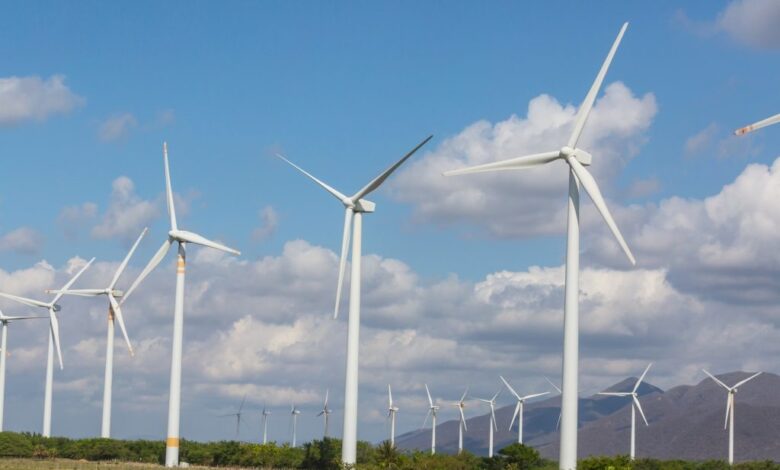 Sa përqind e energjisë elektrike në Maqedoninë e Veriut prodhohet nga panelet solare dhe turbinat e erës