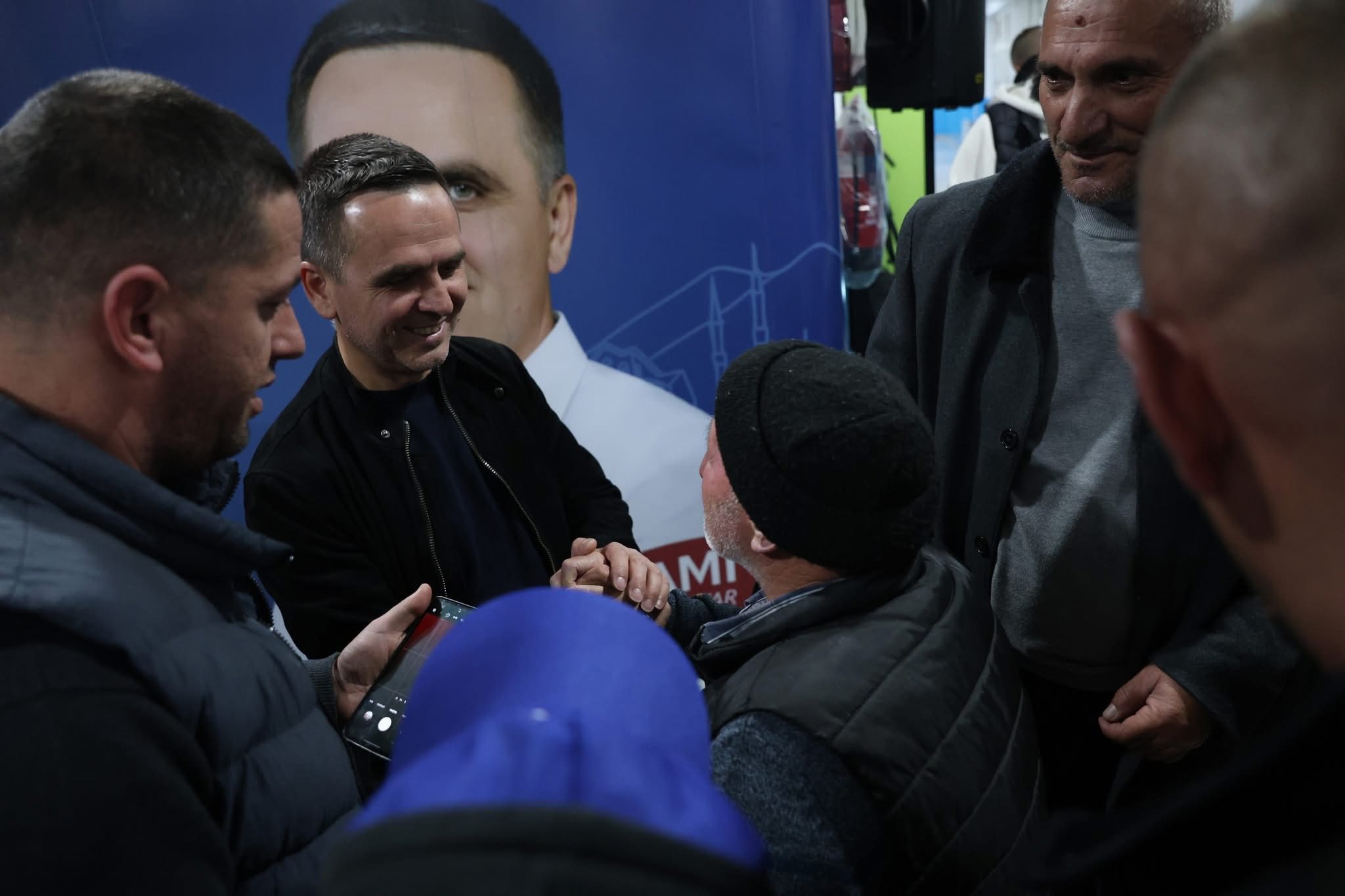 Kasami merrë mbështetje në Malësinë e Tetovës, premton më shumë projekte se deri tani