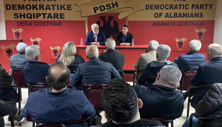 Thaçi mobilizon strukturat e PDSH-së në Gostivar