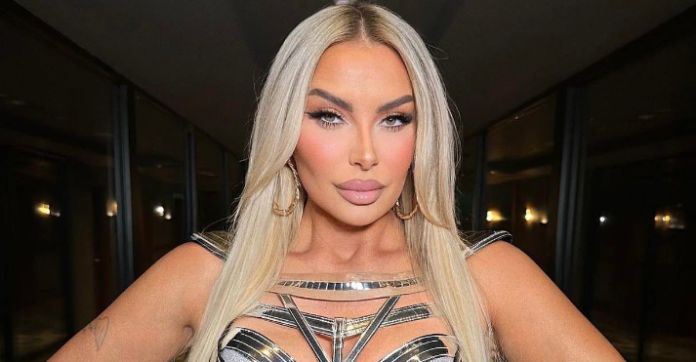 Gjyste Vulaj i dedikon fjalë të bukura Brikenës: Në skenë shkëlqen si Miss, jashtë ruan traditat e familjes