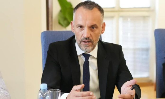 Arben Fetai thërret mbledhje urgjente, pritet shkrirja e të gjitha strukturave: I jepet shans VLEN-it