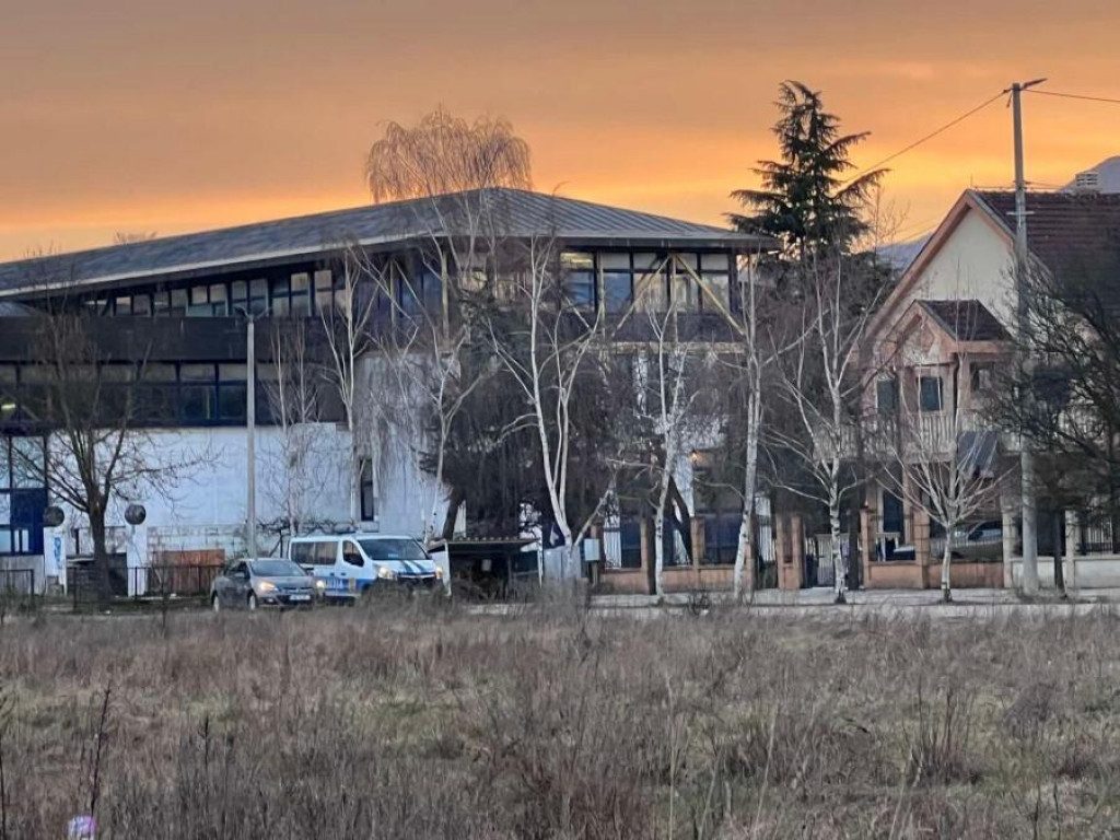 Policia bastis shtëpinë e vëllait të ish-presidentit malazez Milo Dukanoviq