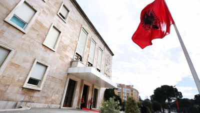 Vendimet e Këshillit të Ministrave: Rritje pagash për mësuesit e ushtarakët dhe emërime të reja