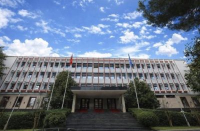 Ministria e Jashtme njoftim të rëndësishëm: Ndryshon procedura për lëvizjen në Shengen