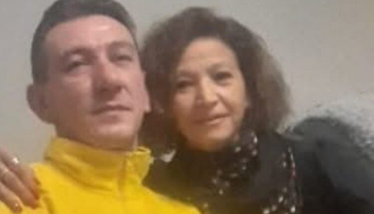 Vrau bashkëshorten me thikë në Piacenza, u arrestua pranë varrit të djalit