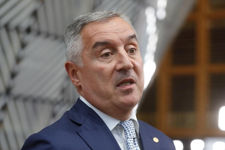 Serbët angazhuan 27 vajza për të joshur zyrtarët e KFOR-it në Kosovë